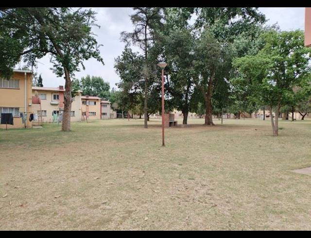 2 BEDROOM APARTMENT FOR SALE IN SASOLBURG EXT 3